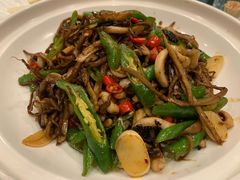 茶树菇爆炒鱿鱼-金狮麟•宋宴•宋文化地标餐厅(晋安路店)