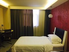 -如家云上四季连锁酒店(昆明东风广场地铁站店)