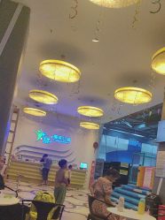 -反弹蹦床公园·亲子乐园·团建·派对(尚品奥莱店)