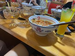 -小椒羊.羊肉粉 龙虾 羊肉串(新地旗舰店)