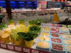 -四囍码头海鲜烧烤自助火锅(外滩南京东路悦荟广场店)