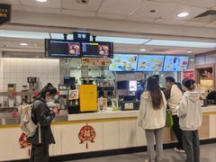 -麦当劳(轻轨曹杨路店)