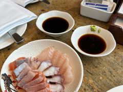 精选刺身-松山湖凯悦酒店·Café自助餐厅·周末火舞秀表演