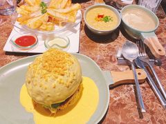 -Let'sBURGERplus·非常创意汉堡(三里屯店)