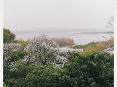 -亮河湾山庄