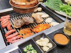 -臻牛烤肉