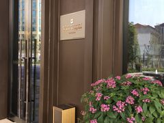 -杭州城中香格里拉大酒店