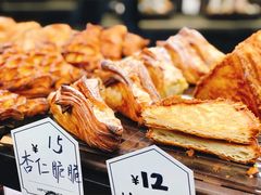 杏仁脆脆-红跑车(大学城店)