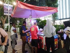 -詹爷爷乌节路街头冰淇淋