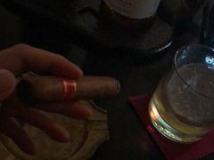 -Estaeslavida分享茄雪茄吧(亿彩购物中心店)