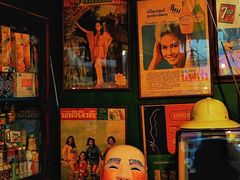 -席娜卡琳火车铁道夜市