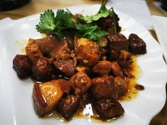 -洪姐川菜东北菜铁锅炖(天生丽街店)