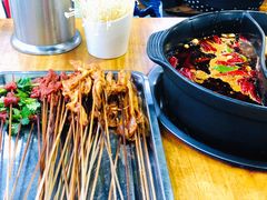 -灌县老妈砂锅串串香(万科红生活广场店)