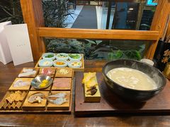 -银米·云南传统过桥米线(双廊黑金冠店)