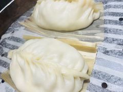 -方国老头包子·39年威海本地老字号•小船海鲜疙瘩汤