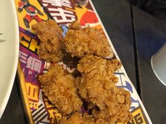 拳击猫红色擂台炸鸡块-Boxing Cat Brewery拳击猫精酿啤酒馆(永福店)