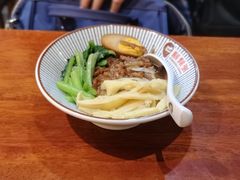 -胡须张鲁肉饭(美食文化馆店)