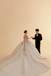 点击看大图 -至臻微拉婚纱摄影