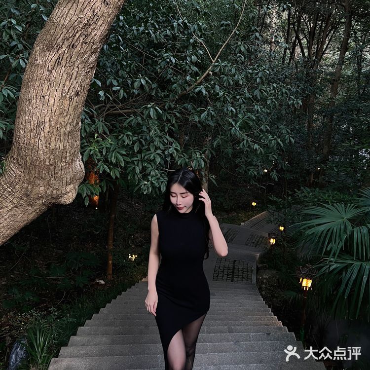 · ️理安寺古称“涌泉禅院”