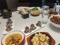 -峨嵋小镇·川菜(勒泰中心店)