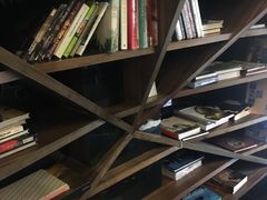 -钟书阁(松江泰晤士小镇店)