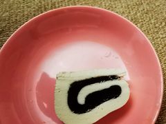 豆沙奶卷-牛姥姥牛奶酪