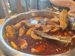 -肖肖酸萝卜鱼火锅(总店)