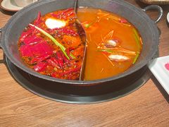 -巴卤社老火锅(财富店)