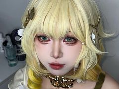 -米游妙妙屋cosplay换装自拍摄影体验馆