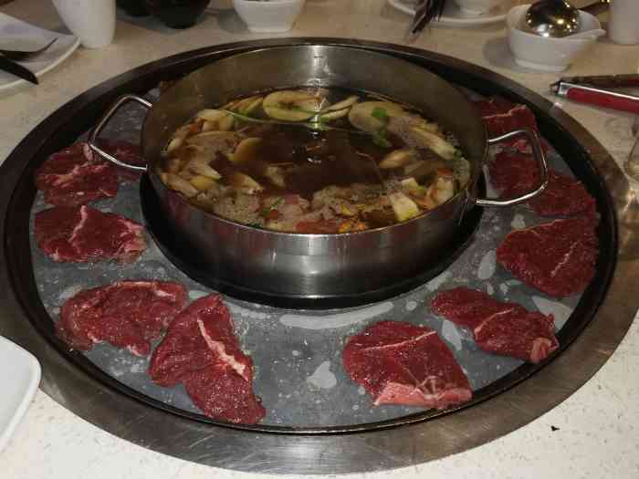 潮牛道(阆中连锁二店)-"牛排很不错,看着厚实,但是烤了也不老,嫩.