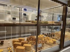 面包甜点陈列柜-奈雪的茶(华侨城创意园店)