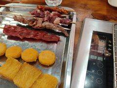 -哈尔滨小酒馆·鲜肉现穿自助烧烤(康新花园店)
