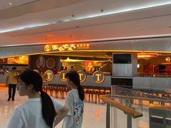 -钱小奴海鲜自助黑金店(杭州滨江龙湖店)