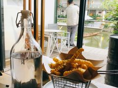 -喜洲吧·江畔老船厂·庭院餐厅(喜临院店)