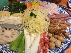 -周小明火锅(黑金冠社区店)