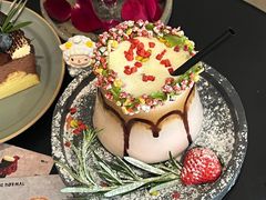 花环-BE NORMAL CAFE(霞溪路店)