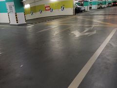 -北外滩来福士办公楼西塔-地下停车场