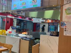 -红渡小香·牛肉麻辣香锅(车站南路店)