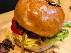 羊肉汉堡-龙治汉堡(中华城店)