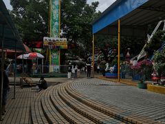 -顺德大良半月城游乐场