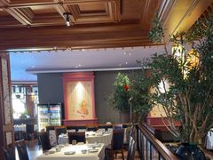 -八府香鸭·啫啫煲(华山路店)