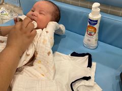 -蓝旗亲子游泳(范湖万达广场店)