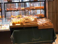 -红跑车蛋糕世界(网巾市店)