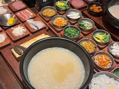 -银米·云南传统过桥米线(双廊黑金冠店)
