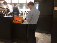 -星巴克臻选(南京金茂览秀城店)