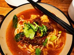 -新盈光·云会所(百丈东路店)