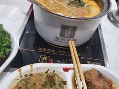 -百品聚旋转火锅(万德庄店)