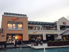 门面-NIKE上海青浦换季优惠店