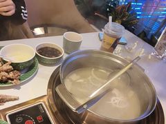 -润园四季椰子鸡火锅(卓越INTOWN店)