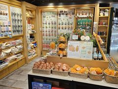 -猫的天空之城概念书店(苏州诚品店)